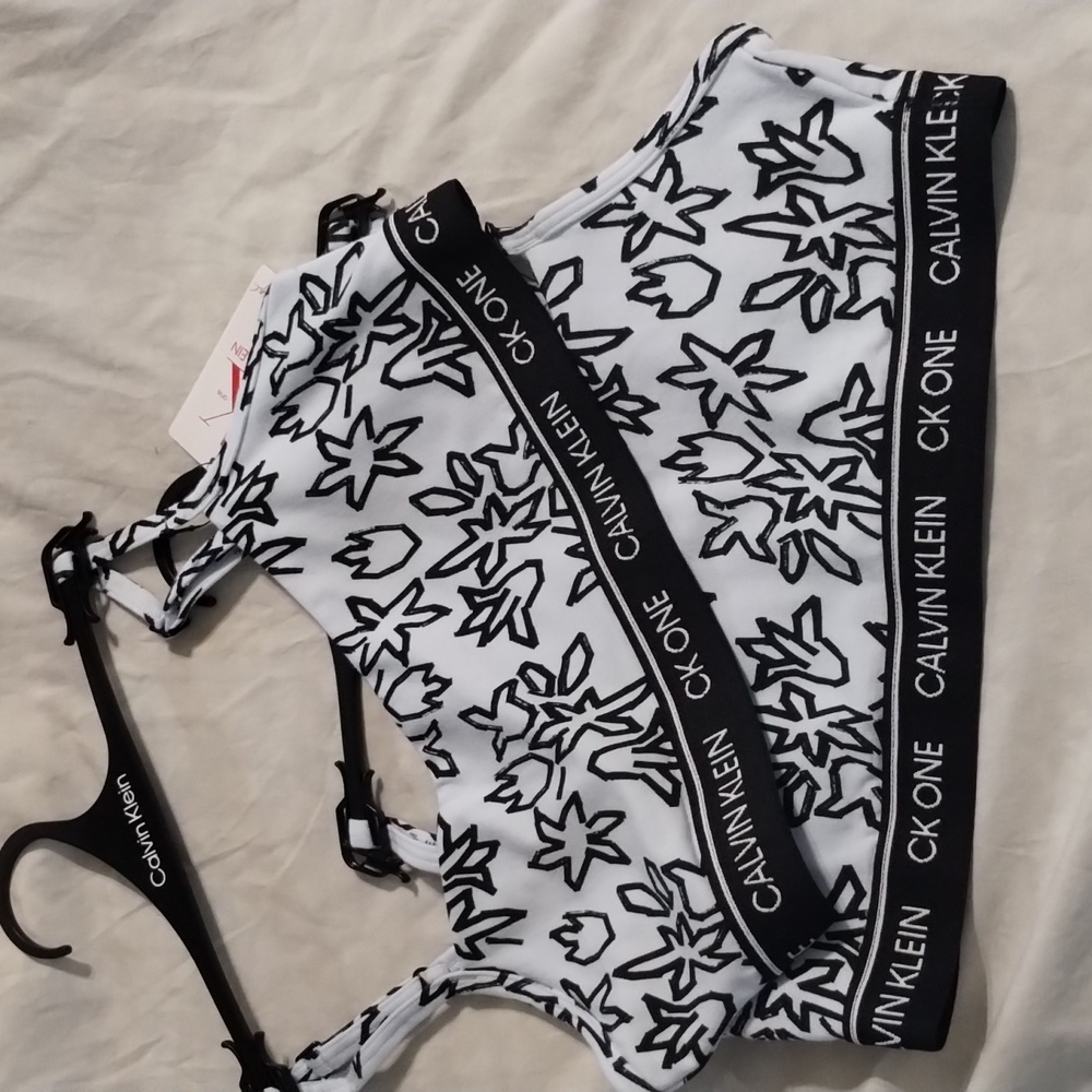 Calvin Klein sports bra bundle small new
